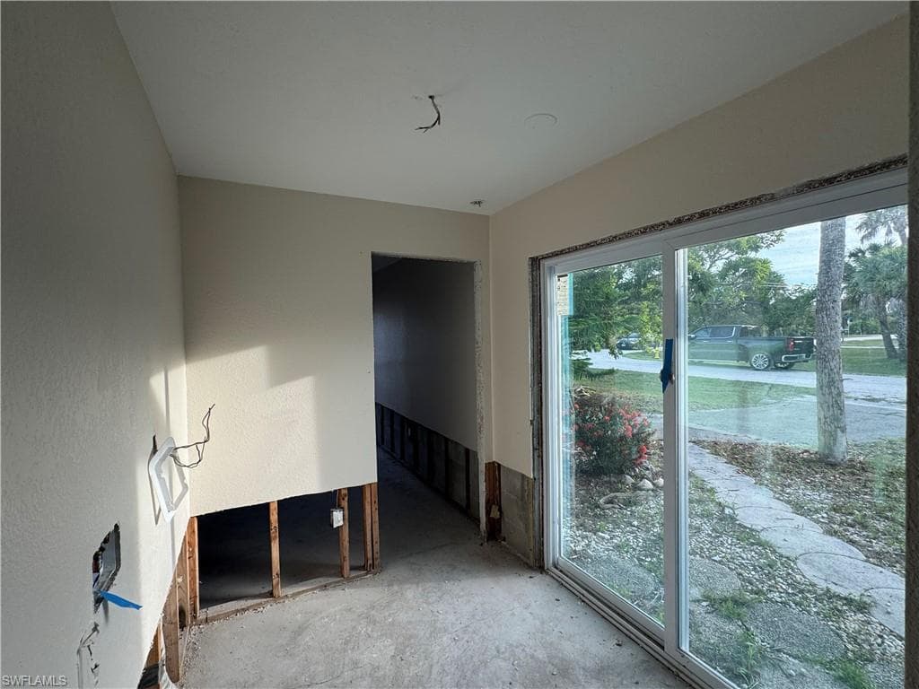 1683 Atlanta Plaza DR-9
