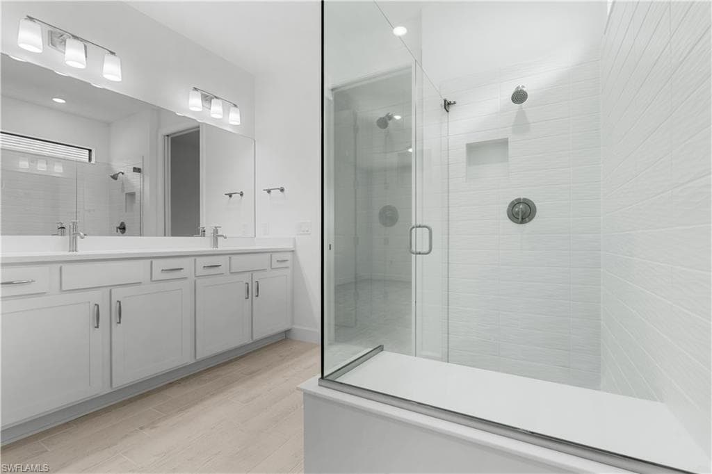 2104 Freemont WAY-8