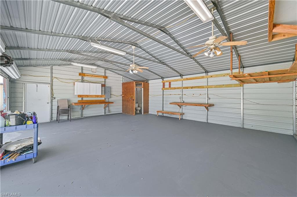 427 Stockton ST-17