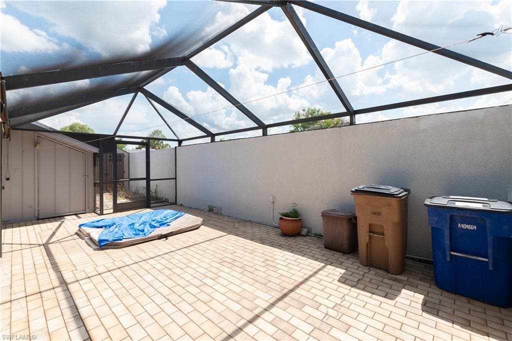 9749 Maplecrest CIR-20