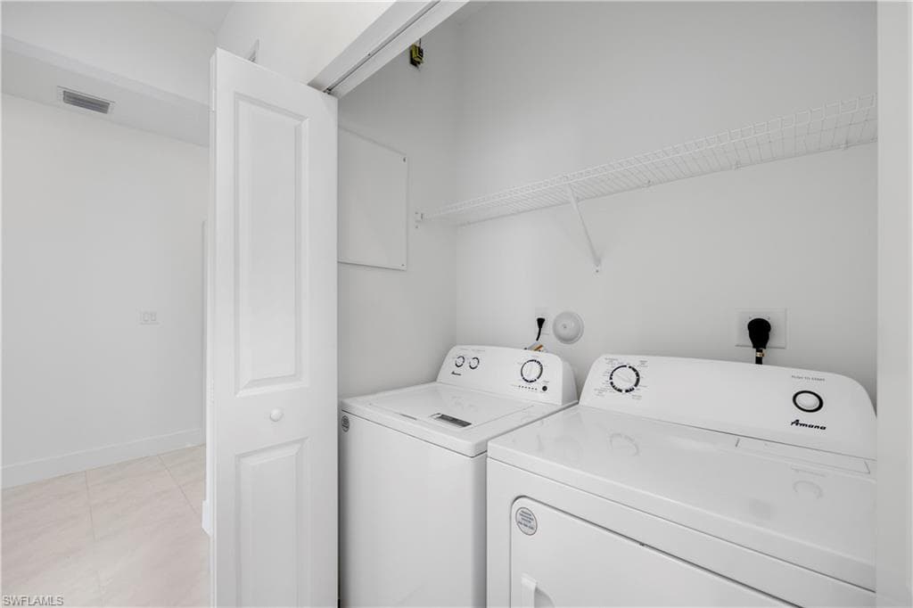 5574 Cassidy LN-11