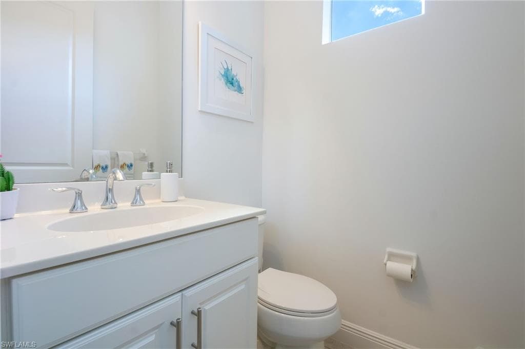 21279 Estero Vista CT-18