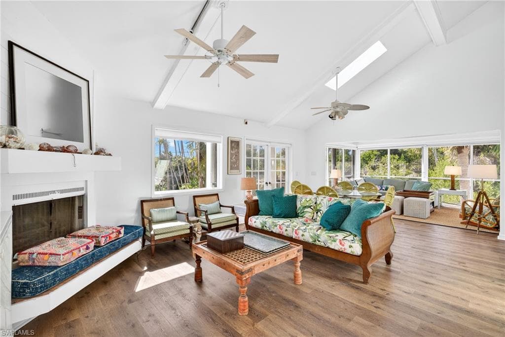 280 Southwinds DR-7