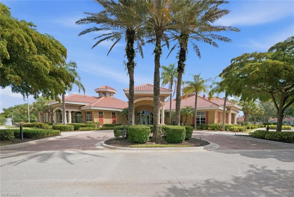 5120 Hyde Park CT 103-32