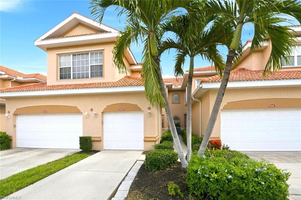5120 Hyde Park CT 103-1