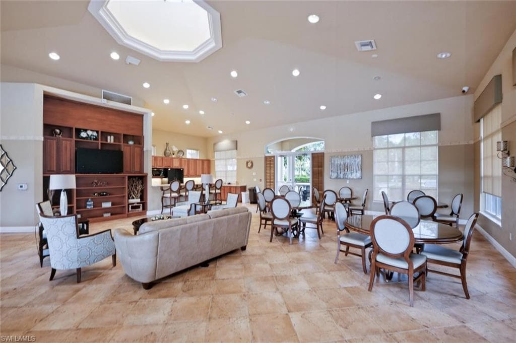 5120 Hyde Park CT 103-37