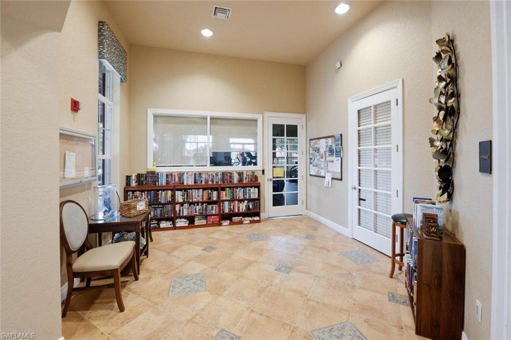 5120 Hyde Park CT 103-40