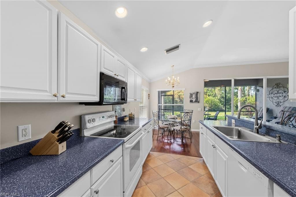 10046 Horse Creek RD-20