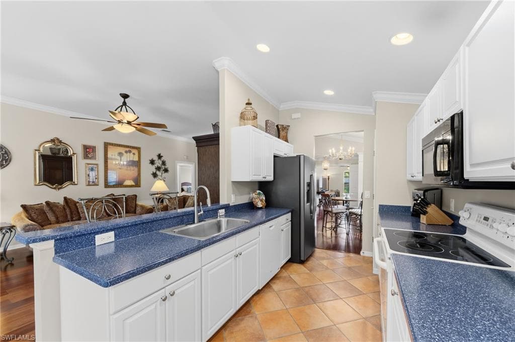 10046 Horse Creek RD-18
