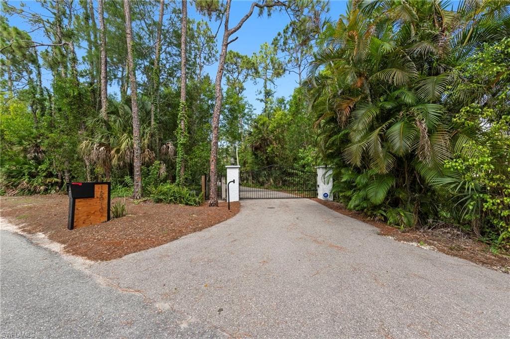 12010 Honeysuckle RD-3