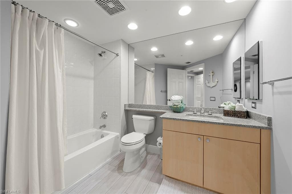 23650 Via Veneto BLVD W 802-11