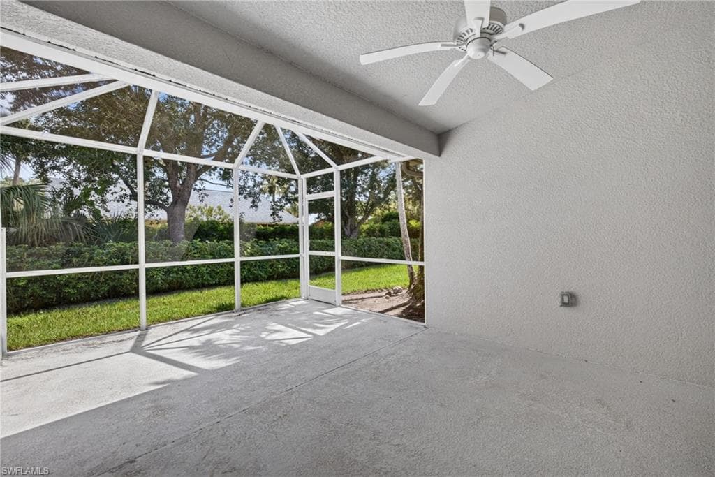 6156 Mandalay CIR 12-27