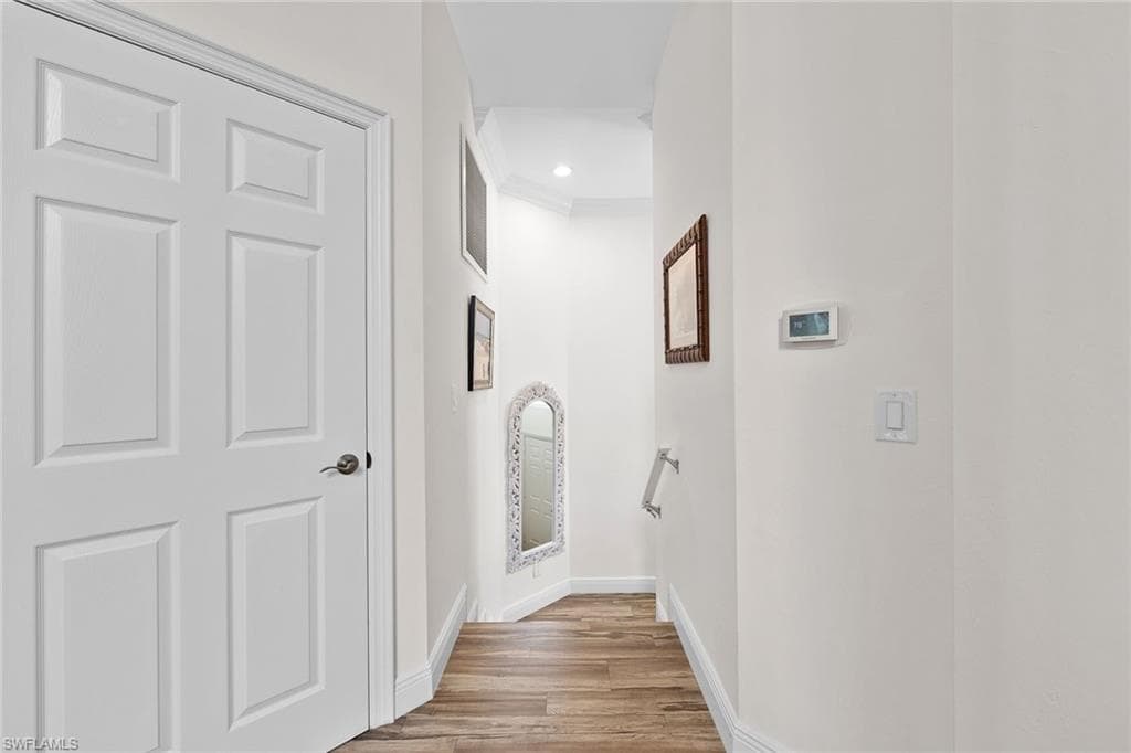5963 Sand Wedge LN 205-6