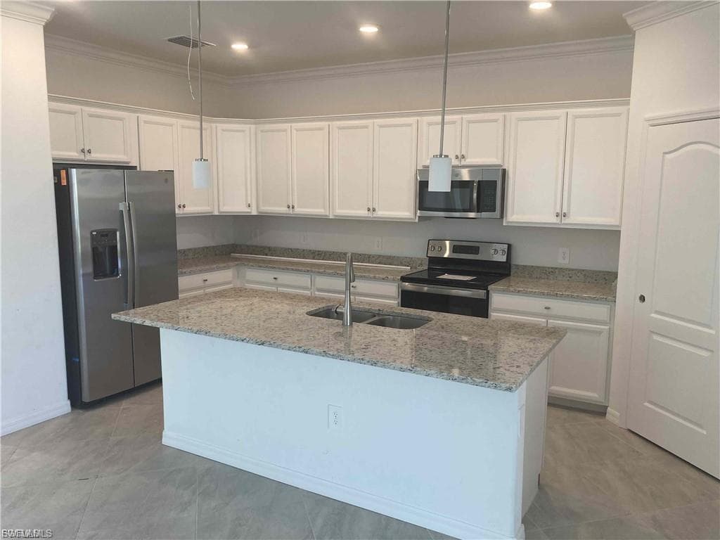 14499 Cantabria DR-13
