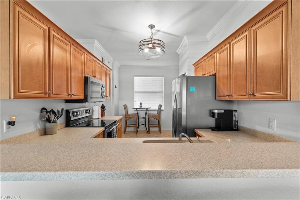 8470 Kingbird LOOP 1025-10