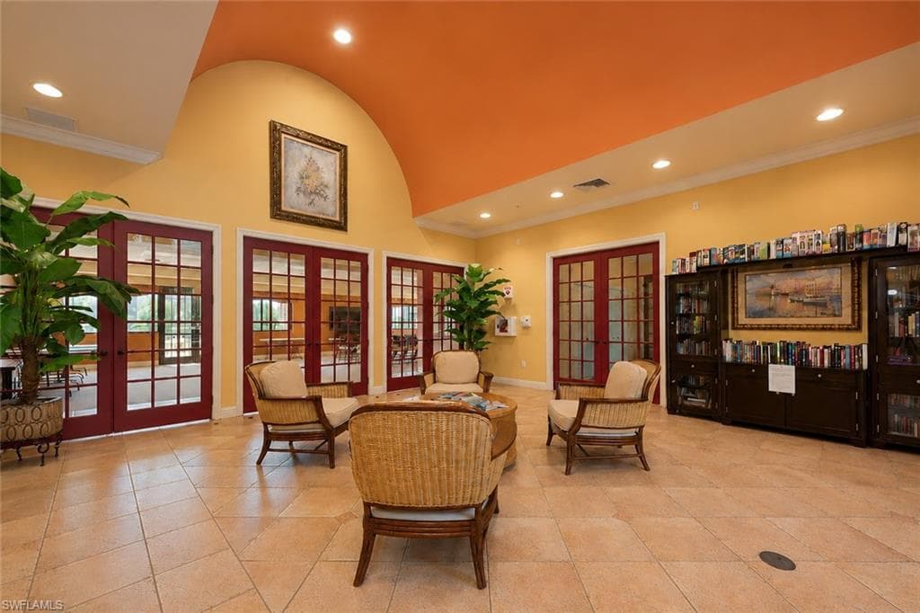 8470 Kingbird LOOP 1025-33