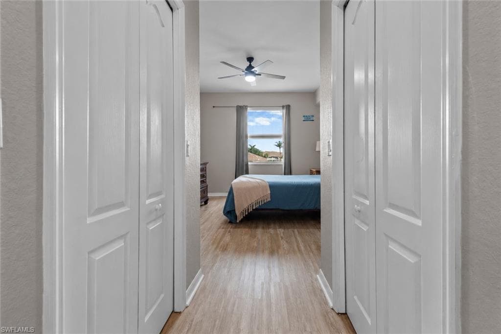 8470 Kingbird LOOP 1025-14
