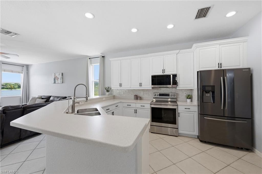12445 Muddy Creek LN-17