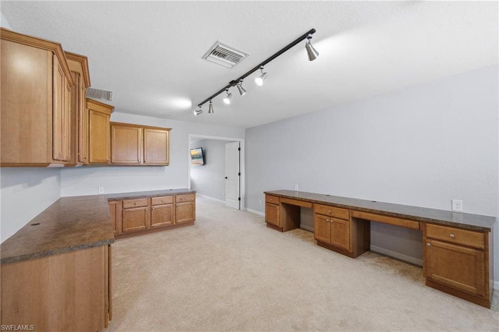 12445 Muddy Creek LN-32