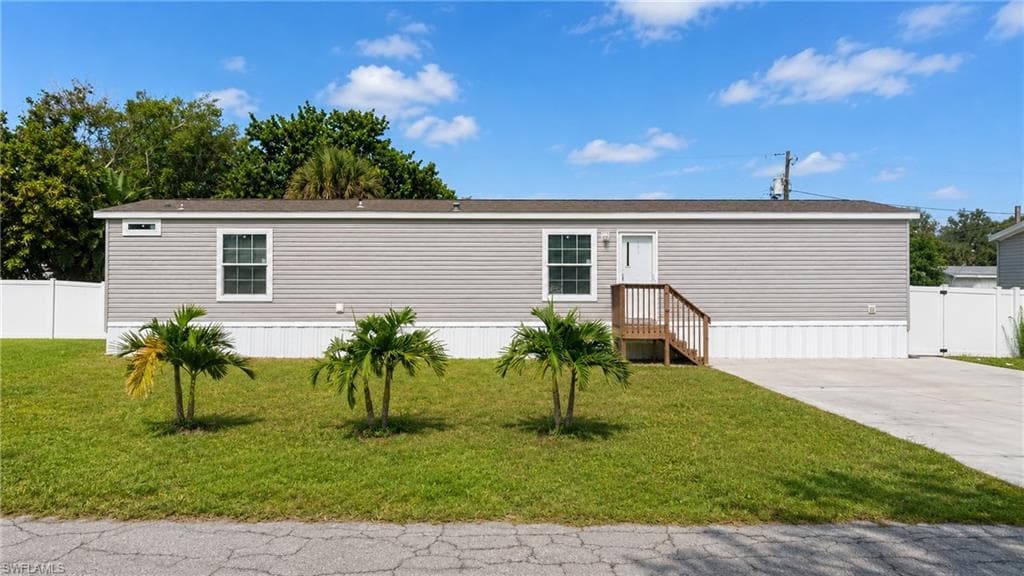 21190 Cypress Park CIR-2