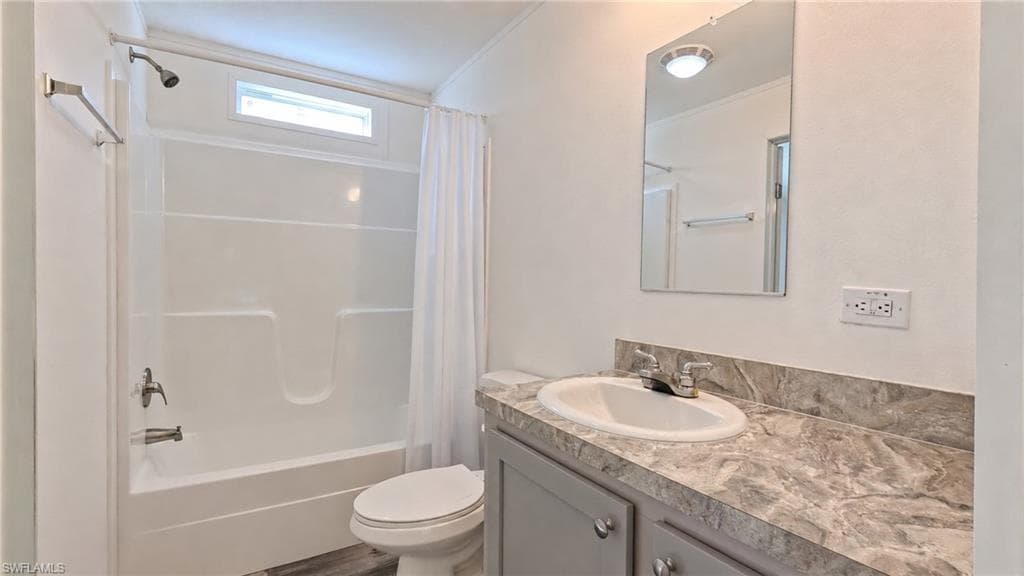 21190 Cypress Park CIR-12