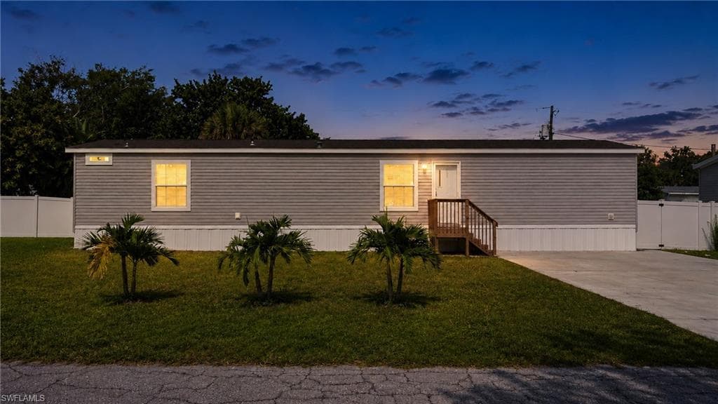 21190 Cypress Park CIR-4