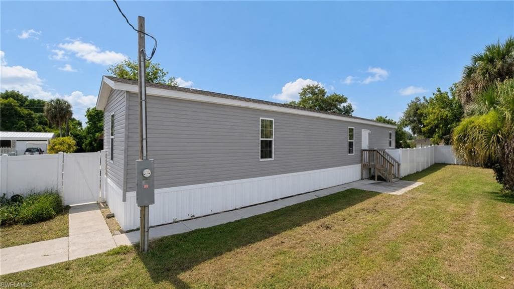 21190 Cypress Park CIR-25
