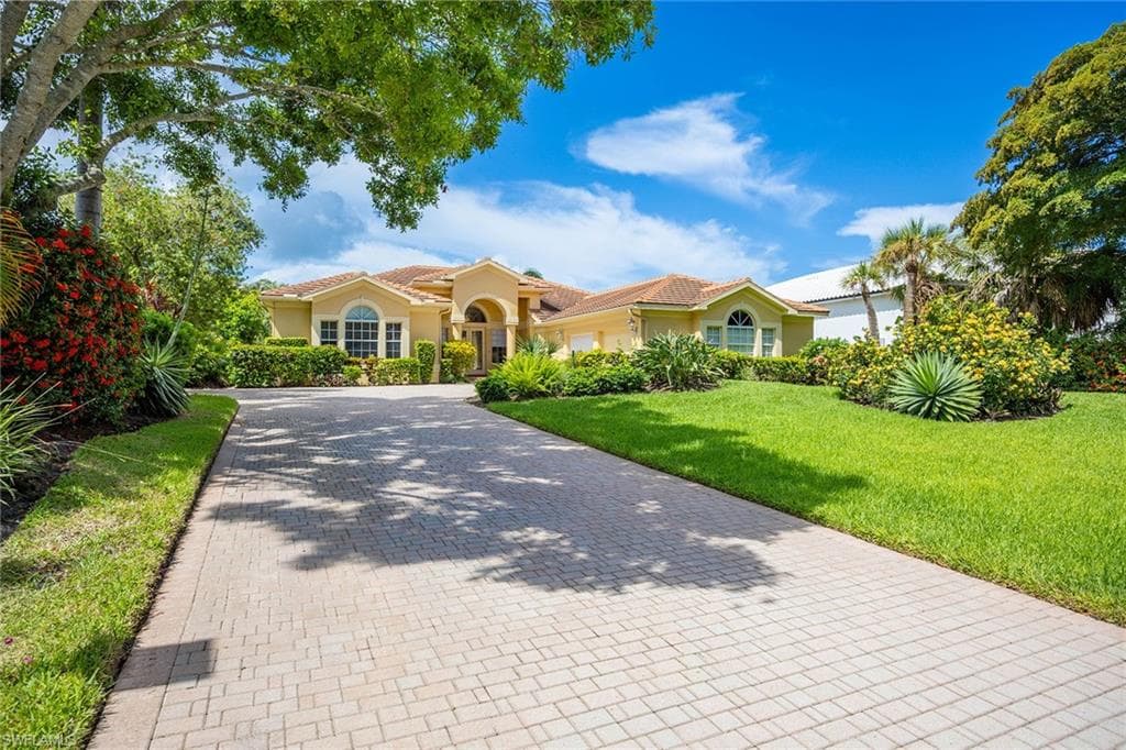 25820 Creekbend DR-2
