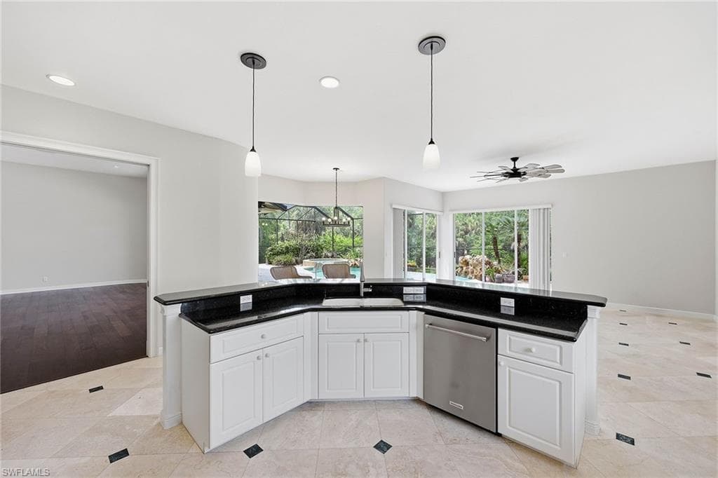 25820 Creekbend DR-13