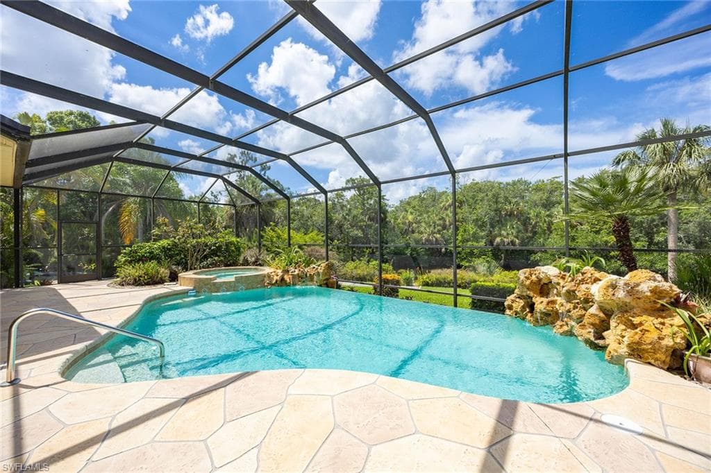 25820 Creekbend DR-28