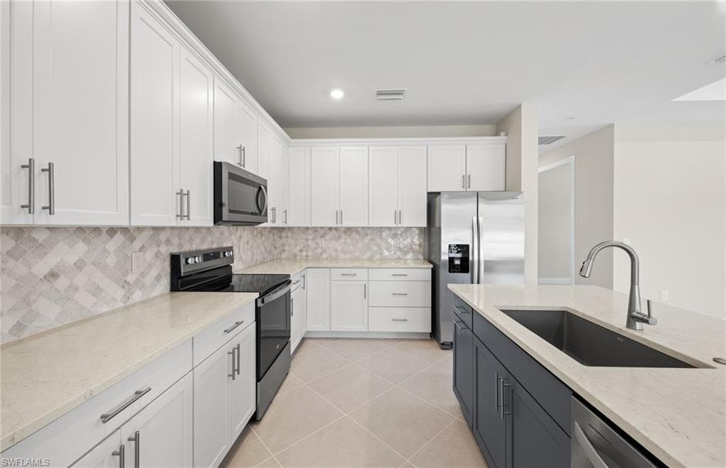 16621 Ash Grove LN-23