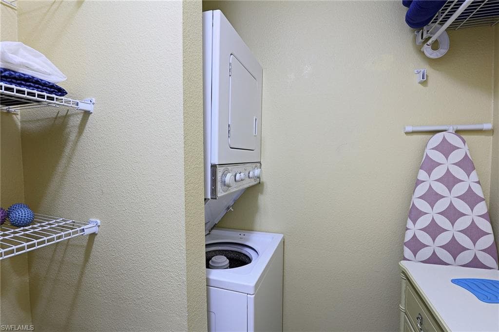 3344 N Key DR 6-12