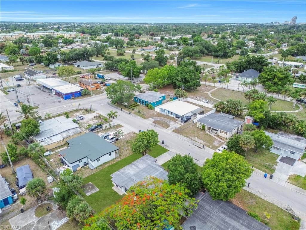 1527 Gardenia AVE-3