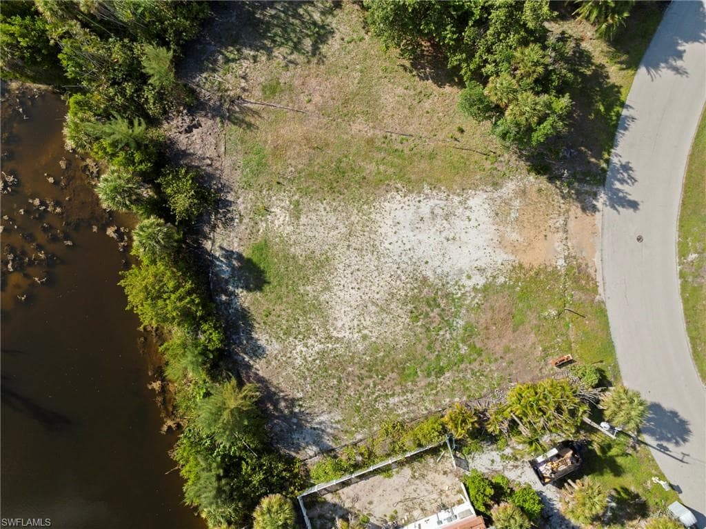 572 Chert CT-12