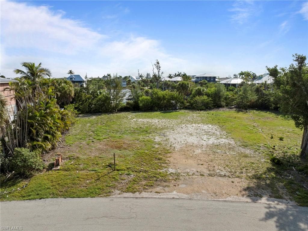 572 Chert CT-11