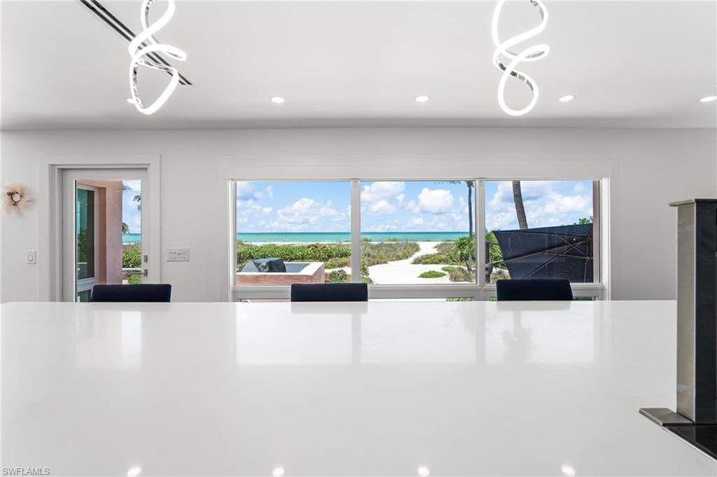 4577 Waters Edge LN-16