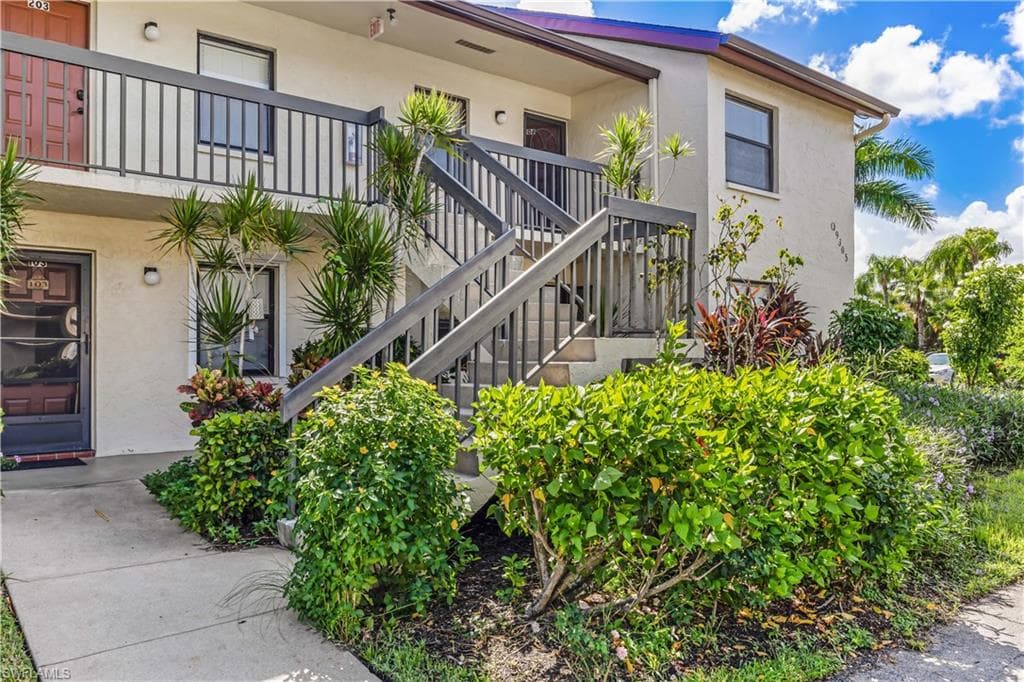 9305 Lake Park DR 204-3