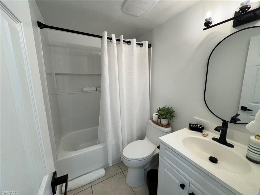 801 River Point DR 206A-18