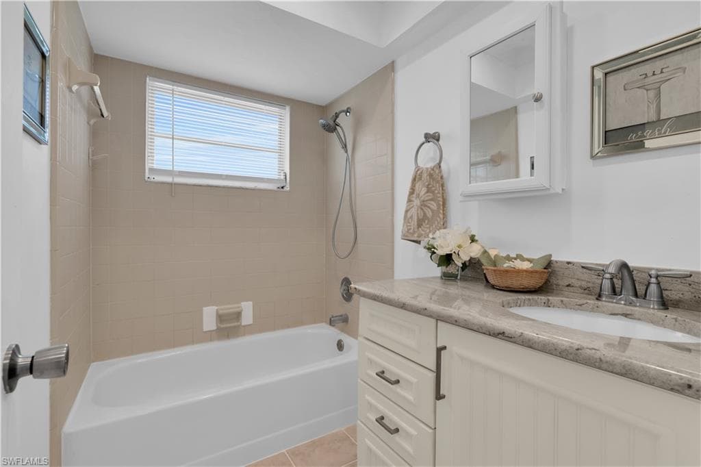 9 Regency CT-32