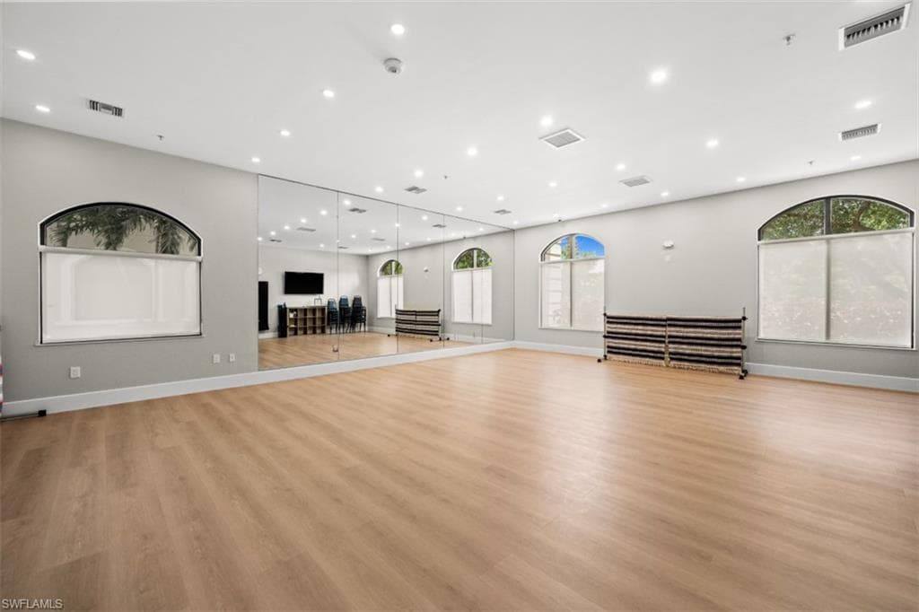 19603 Maddelena CIR-49