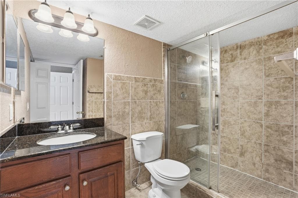 13515 Eagle Ridge DR 525-19