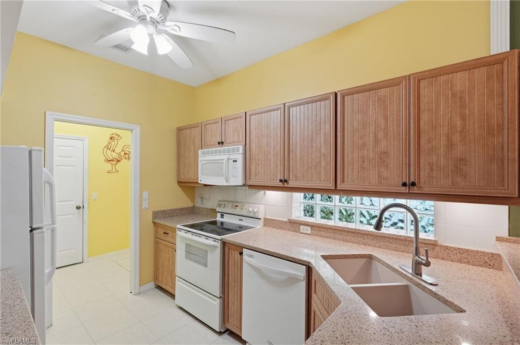 10727 Maui CIR-15