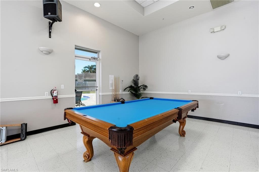 10727 Maui CIR-44