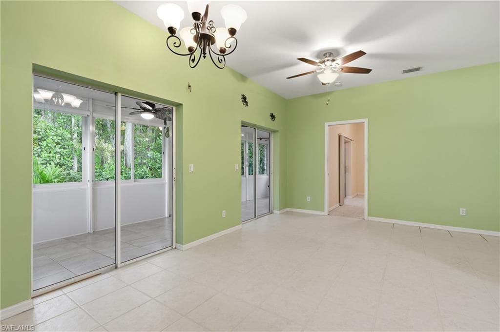 10727 Maui CIR-8