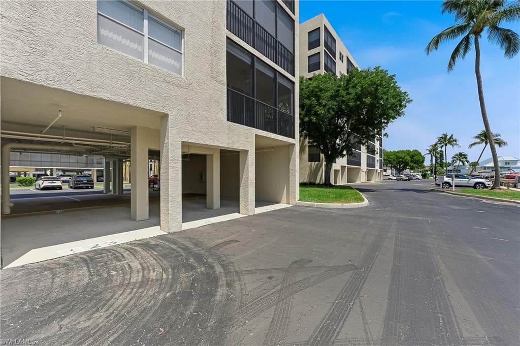 4421 Bay Beach LN 623-23