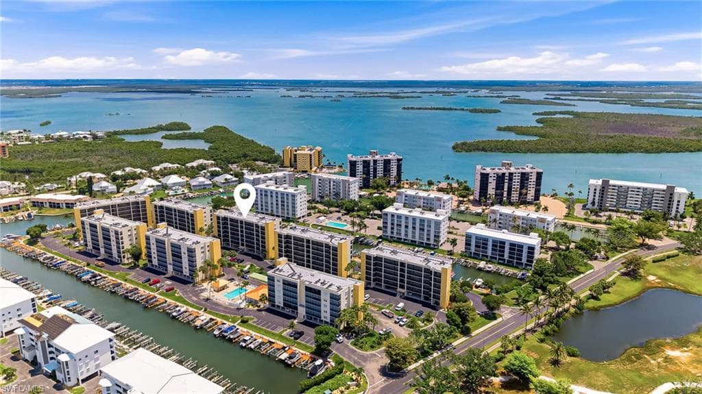 4421 Bay Beach LN 623-1