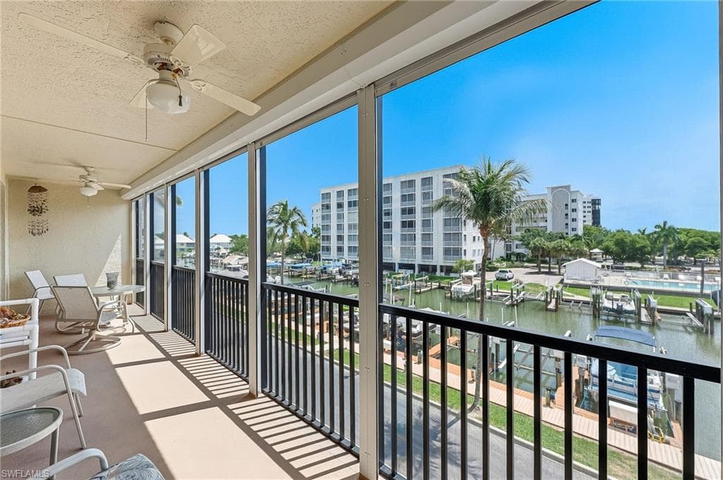 4421 Bay Beach LN 623-18