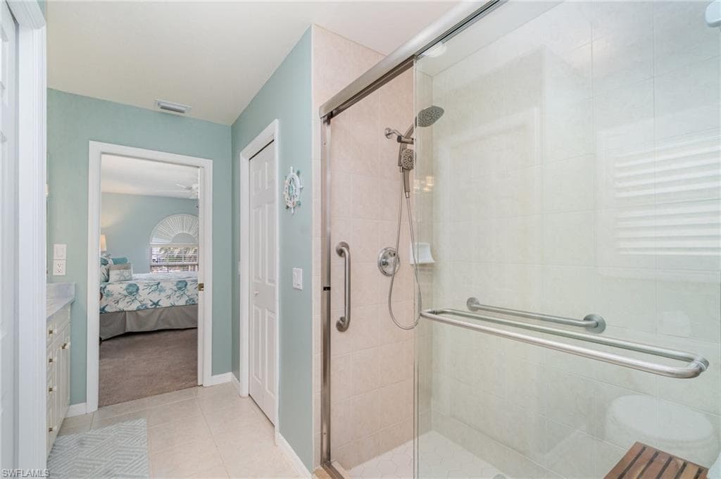 401 Donora BLVD-12