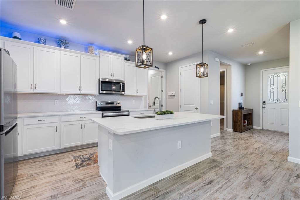 6617 Upward Spring PL-18