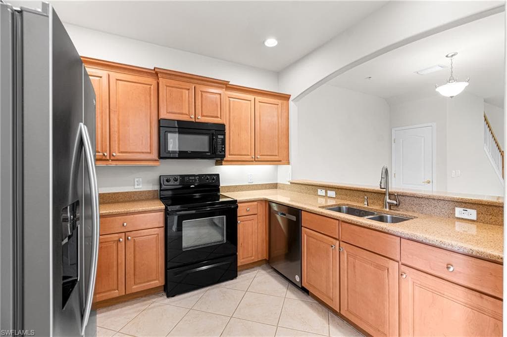 4341 Lazio WAY 1208-7